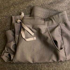 Figs - Zamora jogger scrub pants in Graphite - womens - XL